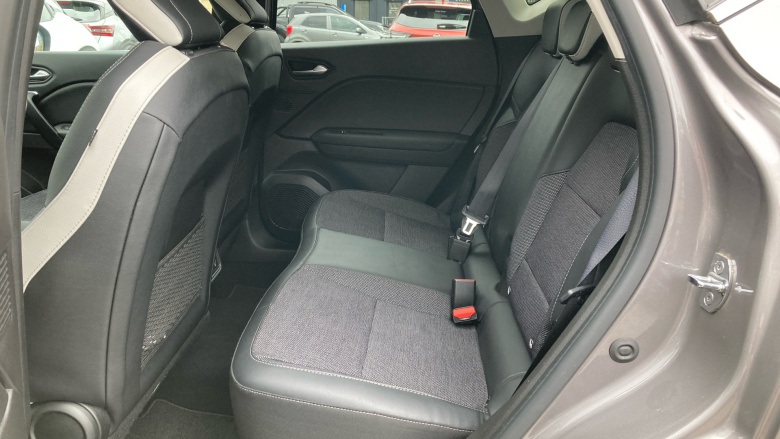 Renault Captur 1.0 TCE 90 SE Edition 5dr Petrol Hatchback